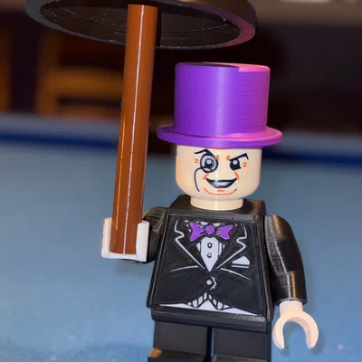 Mô hình DC Comics Penguin Brick MegaFigure (Tỉ lệ 5:1)