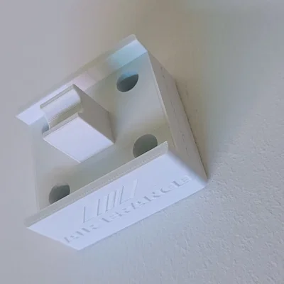 Giá treo tường in 3D cho mô hình Lego Concorde 10318