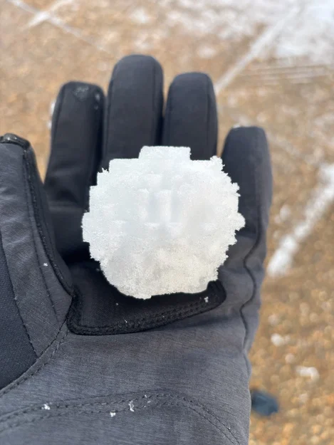 Khuôn làm bóng tuyết phong cách Pixel (Pixel Snowball Maker) - Image 2