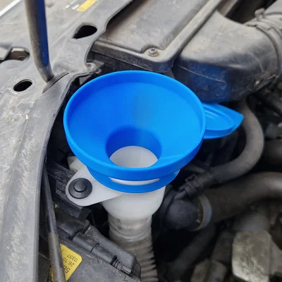 Phễu châm nước rửa kính 3D tiện dụng cho Skoda Octavia 3