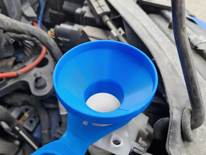 Phễu châm nước rửa kính 3D tiện dụng cho Skoda Octavia 3 - Image 3