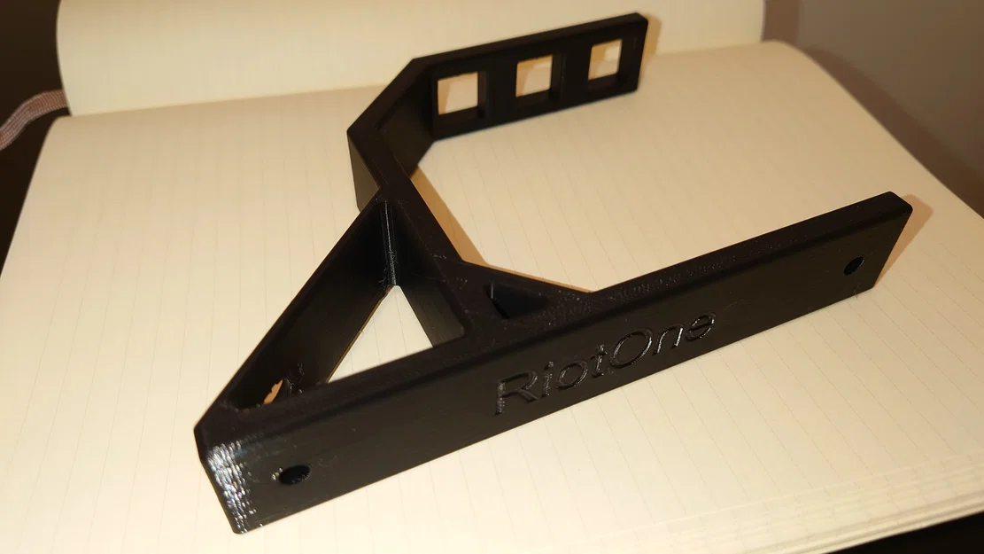 Móc treo ống nước gắn tường cho sân vườn (Hose pipe hanger) - Image 1