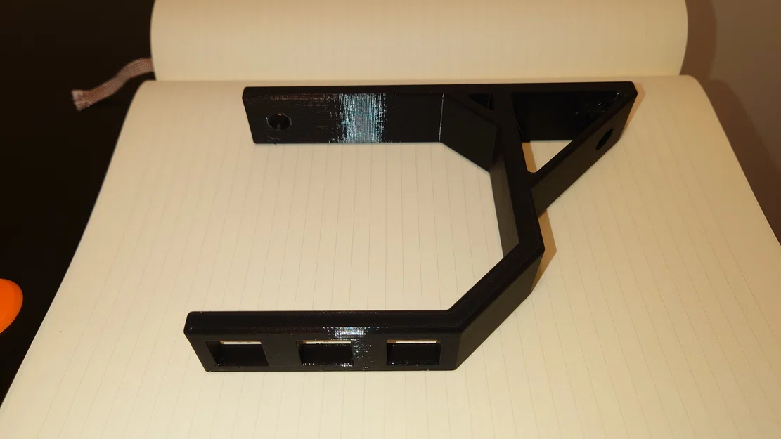 Móc treo ống nước gắn tường cho sân vườn (Hose pipe hanger) - Image 2