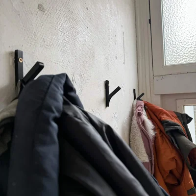 Móc treo quần áo tối giản, chắc chắn cho mọi không gian