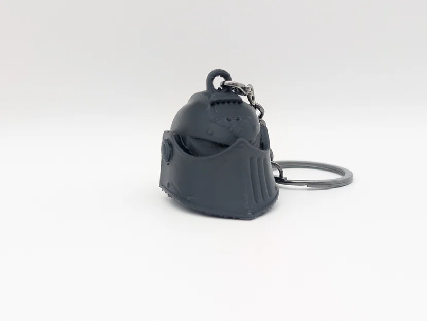 Móc khóa mô hình mũ Space Marine ấn tượng cho fan Warhammer 40k - Image 14