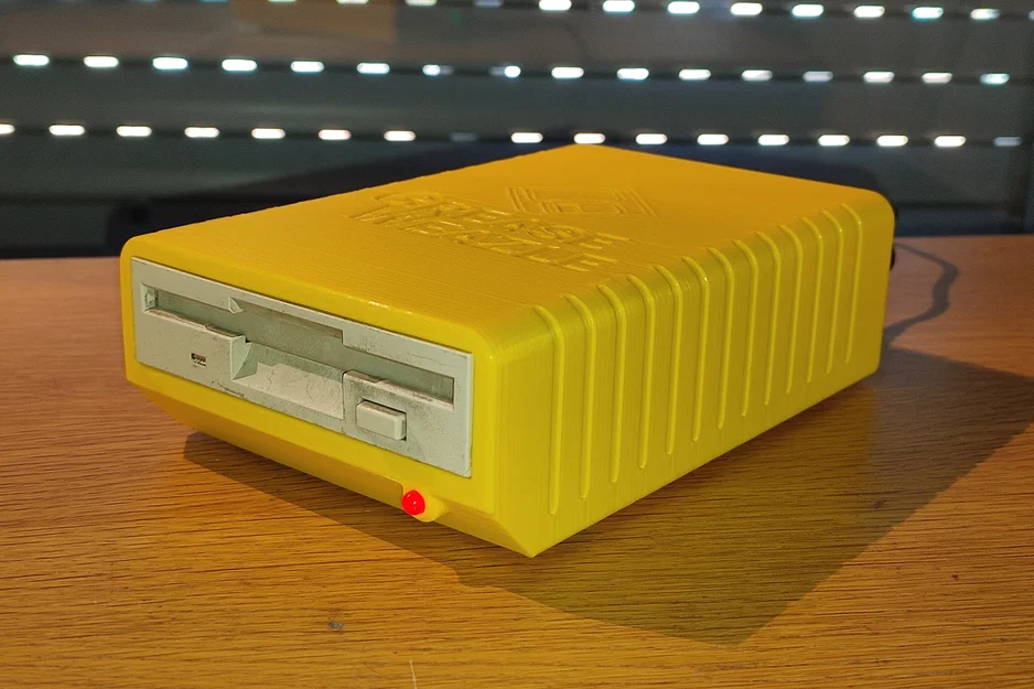 Vỏ bảo vệ cải tiến cho Greaseweazle v4.1 và ổ đĩa mềm 3.5" - Image 1