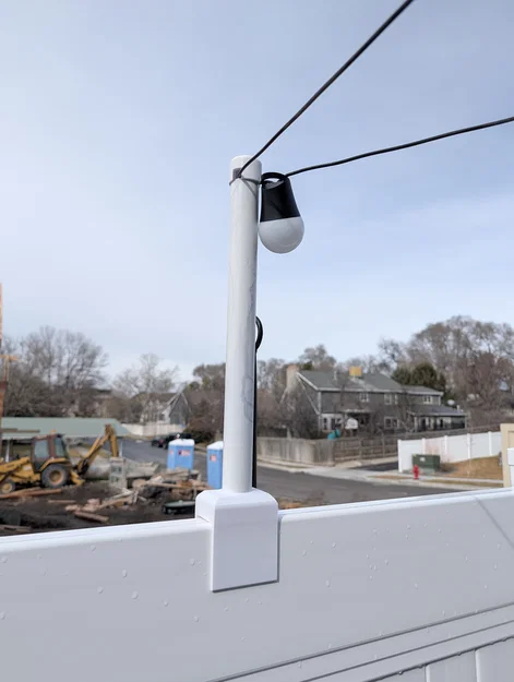 Giá treo đèn trang trí cho hàng rào nhựa Vinyl - Image 2