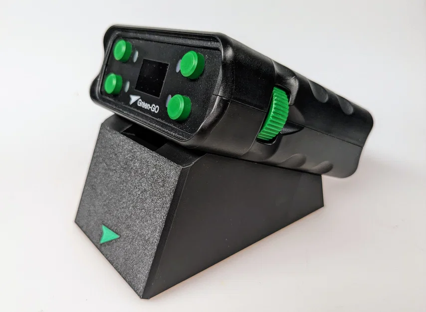 Đế Dựng Để Bàn Cho Green-GO Belt Pack - Image 1