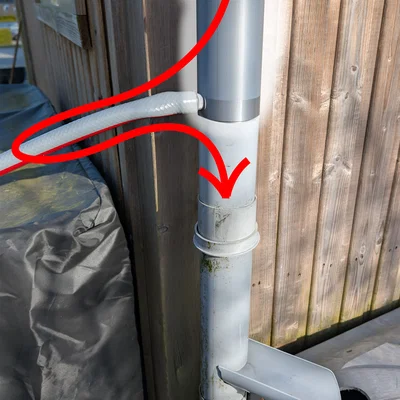 Bộ chuyển hướng nước mưa tùy chỉnh (Parametrized Rain Pipe Diverter)