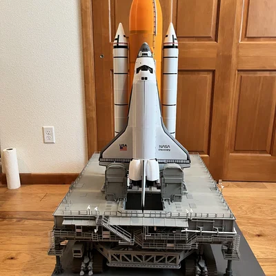 Mô hình Bệ phóng Di động Shuttle Mobile Launcher Platform