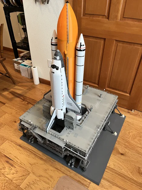 Mô hình Bệ phóng Di động Shuttle Mobile Launcher Platform - Image 12