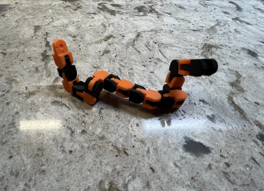 Snakey Chain (Đồ chơi Fidget) - Image 3