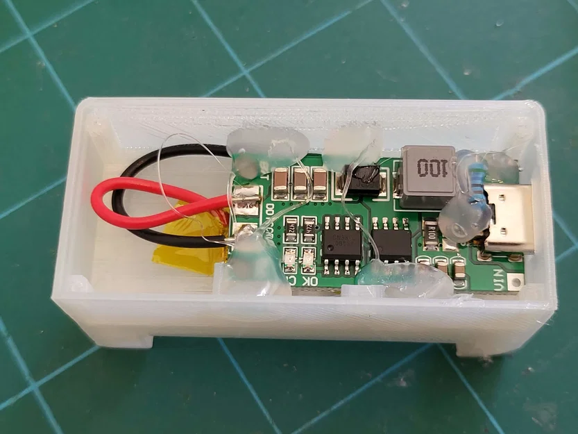 Bộ sạc USB-C cầm tay cho bộ đàm BaoFeng UV-5R - Image 5