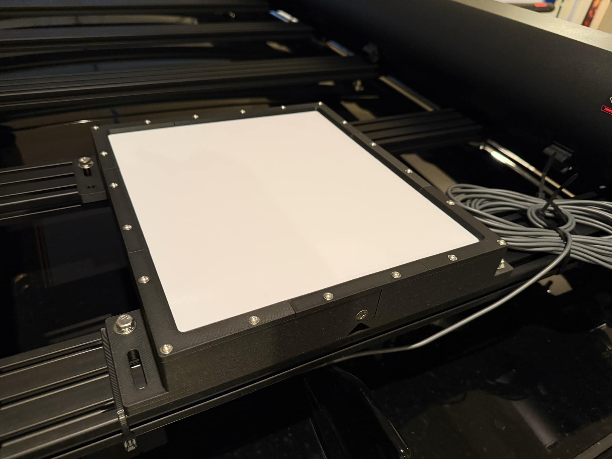 Giá đỡ Starlink Mini cho thanh nóc xe (Roof Rack Mount) - Thumbnail 1