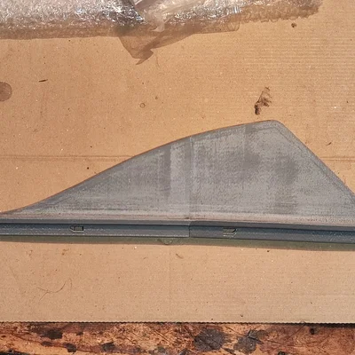 Nắp che bộ hỗ trợ dây an toàn cho Mercedes Benz C124