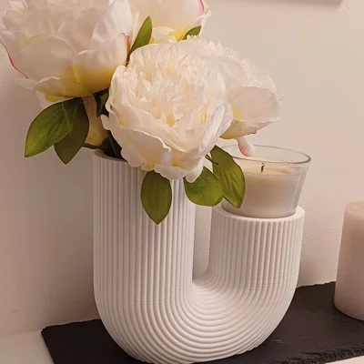 Bình hoa dáng chữ U (U-shaped Vase)
