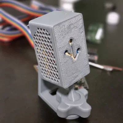 Vỏ hộp cho ESP32 38 chân + LD2450 có khớp điều chỉnh