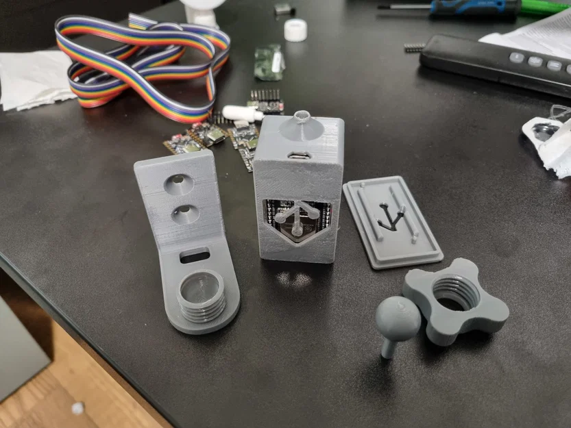 Vỏ hộp cho ESP32 38 chân + LD2450 có khớp điều chỉnh - Image 2