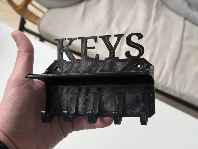 Giá treo chìa khóa gắn tường kèm kệ nhỏ tiện lợi - Image 1