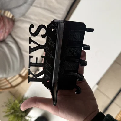 Giá treo chìa khóa gắn tường kèm kệ nhỏ tiện lợi