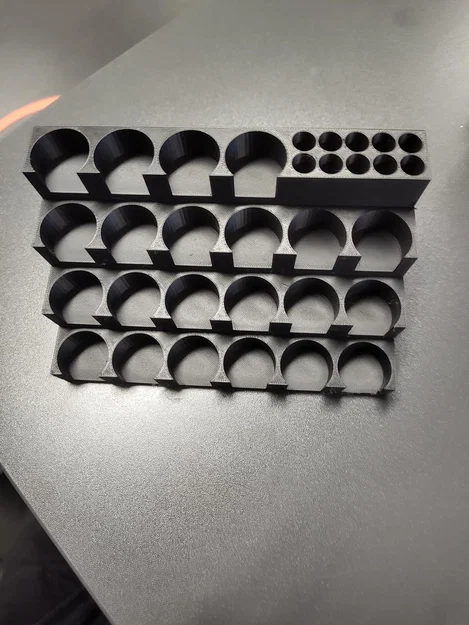 Giá đỡ 22 hũ màu và cọ vẽ cho Army Painter (đường kính 2,5 cm) - Image 8