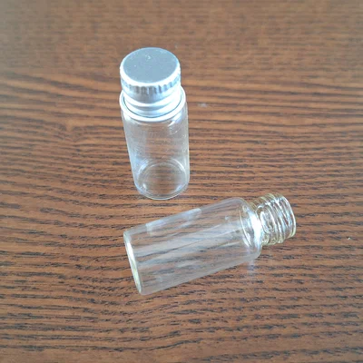 Ant Feeder: Máng ăn chất lỏng nhỏ gọn cho kiến cảnh (tự in 3D)