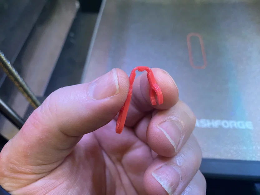 [Lựa chọn 3/3] Flashforge Adventurer (AD5M) C-Clip cho ống PTFE - Có dây giữ chống rơi - Image 3