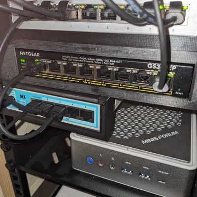 Khung gắn Rackmount 10 inch cho switch Netgear GS308EP và GS308EPP