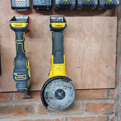 Giá treo dụng cụ Dewalt (Dewalt tool hanger)