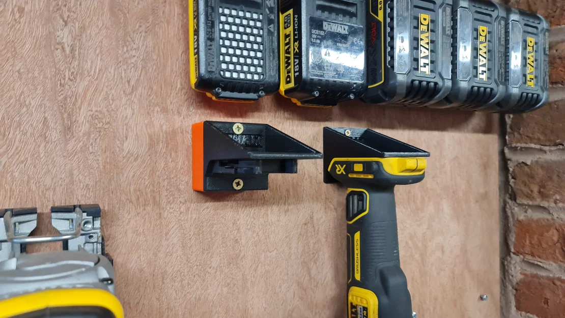 Giá treo dụng cụ Dewalt (Dewalt tool hanger) - Image 3
