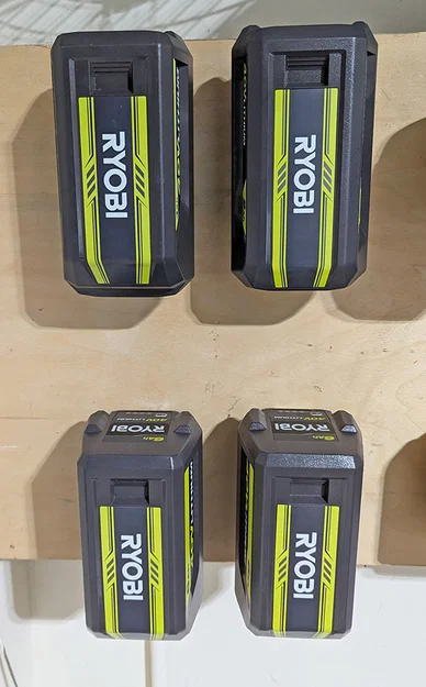 Giá treo pin Ryobi 40V chắc chắn - Image 3