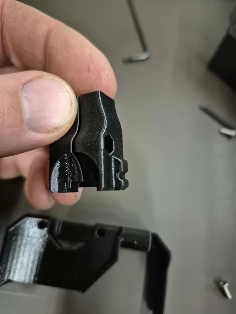 Giải pháp cố định đầu nối cáp cho Nextruder trên máy XL - Image 4