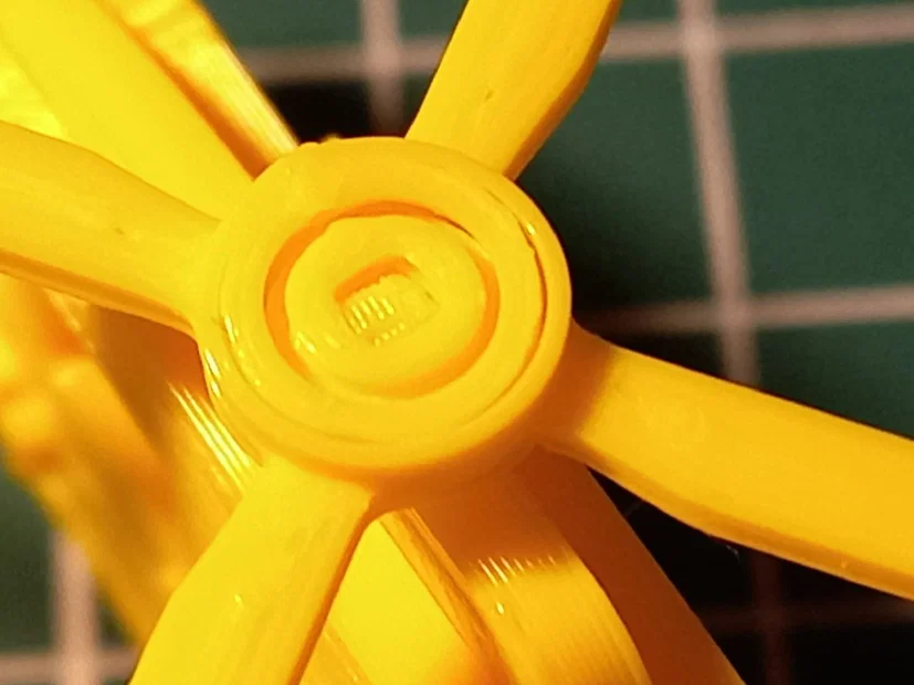 Mô hình Kit Card trực thăng Eurocopter EC135 / Airbus H135 - Image 3