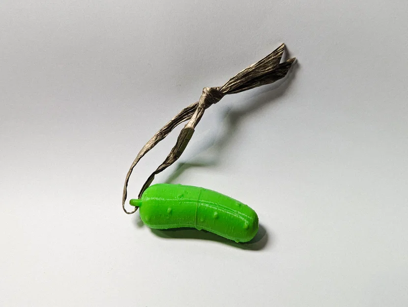 Đồ trang trí hình trái dưa chuột Giáng sinh (Christmas Pickle Ornament) - Image 3