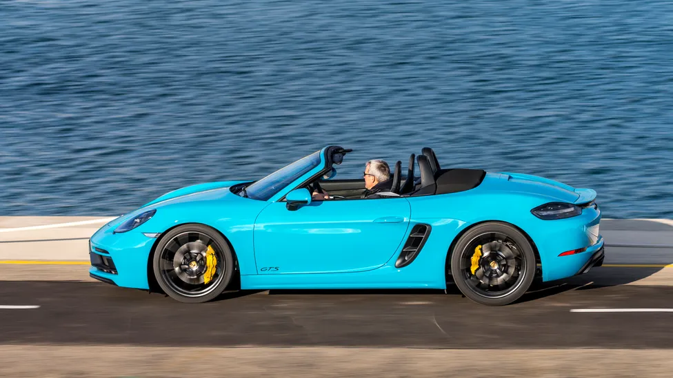 Mô hình 3D Porsche Cayman lắp ráp phong cách LEGO cực chất - Image 5