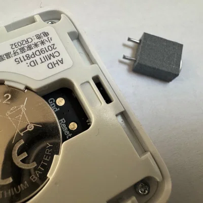 Dụng cụ hỗ trợ reset nhiệt ẩm kế Xiaomi Mijia LYWSD03MMC (Zigbee)