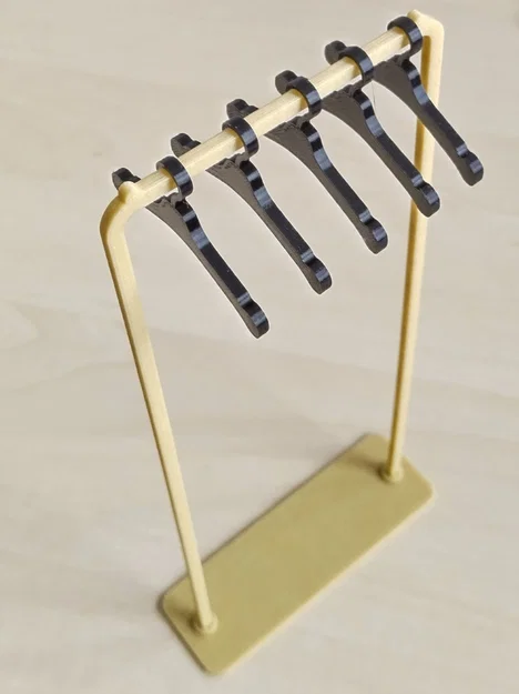 Giá Treo Quần Áo Búp Bê / Móc Treo Búp Bê - Image 4