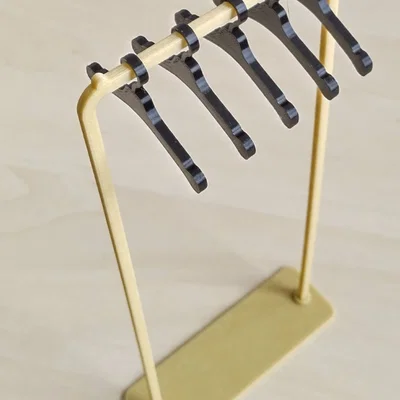 Giá Treo Quần Áo Búp Bê / Móc Treo Búp Bê