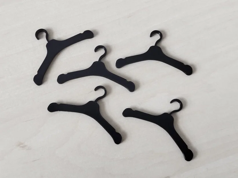 Giá Treo Quần Áo Búp Bê / Móc Treo Búp Bê - Image 6