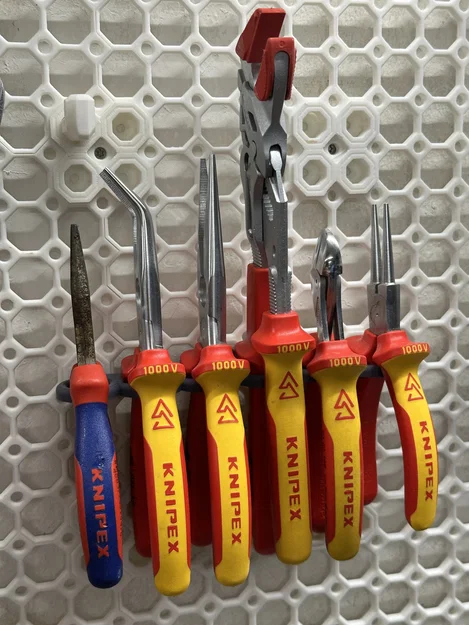 Giá treo kìm cho Multiboard - Thiết kế thông minh không cần support - Image 1