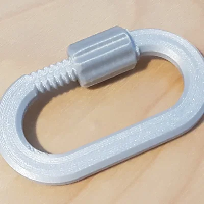 Móc khóa carabiner có khóa an toàn chắc chắn