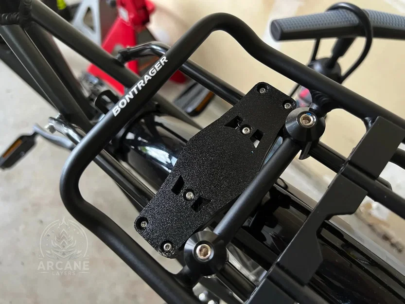 Ốp gắn Airtag cho baga xe đạp (Airtag Holder For Bike Rack) - Image 1