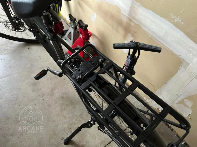 Ốp gắn Airtag cho baga xe đạp (Airtag Holder For Bike Rack) - Image 3