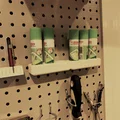 Giá đỡ thỏi keo dán cho bảng Pegboard - Thumbnail 1