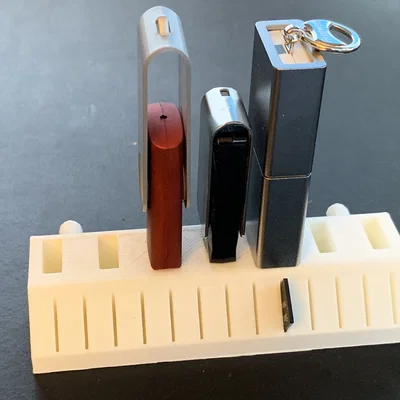 Giá treo USB và thẻ nhớ Micro-SD cho bảng Pegboard