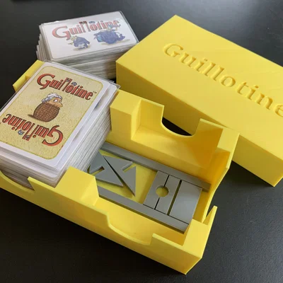 Guillotine -- Hộp đựng & tổ chức thẻ bài kèm mô hình máy chém nâng cấp