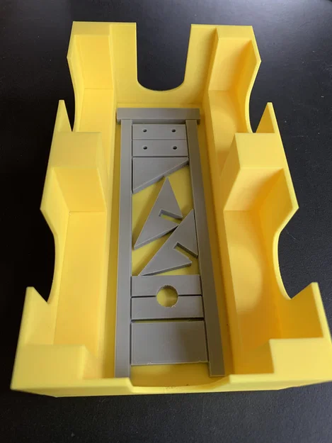 Guillotine -- Hộp đựng & tổ chức thẻ bài kèm mô hình máy chém nâng cấp - Image 5