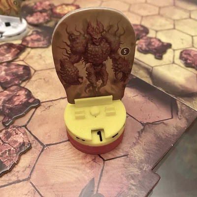 Đế Standee Gloomhaven kèm bộ đếm máu