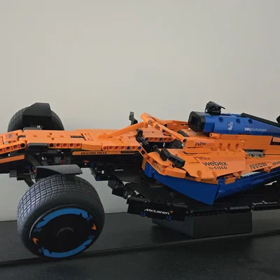 Giá đỡ 3D trưng bày xe đua Lego Technic McLaren F1 42141