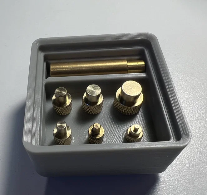 Khay Gridfinity 1x1 đựng đầu hàn nhiệt (Threaded insert tip holder) - Image 1